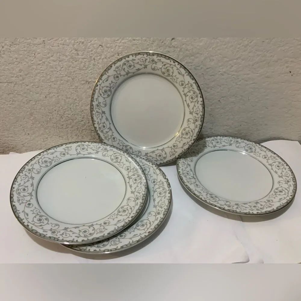 Noritake China  Oxford 5767 Floral Platinum Trim Salad Plate 8.25"